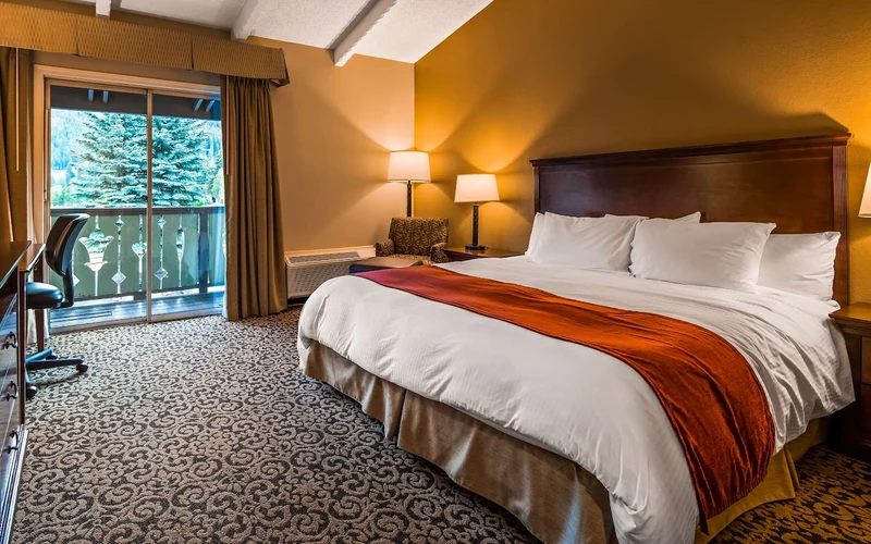 The alpine-styled Best Western Tyrolean Lodge on Cottonwood Street in Ketchum, the closest hotel to Bald Mountain for ski-in ski-out lodging at Sun Valley, Idaho
