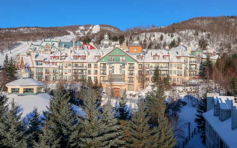 Residence Inn Manoir Labelle on Chemin du Curé-Deslauriers, a walk from the ski-in ski-out hotels of Mont-Tremblant, Quebec