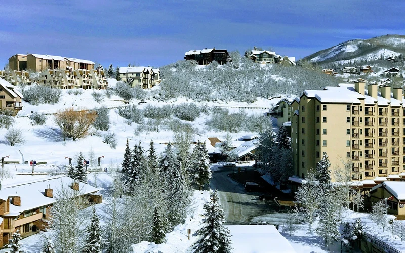 Sheraton Steamboat Resort Villas beside the Christie Peak Express, the only full-service ski-in ski-out hotel in Steamboat, Colorado