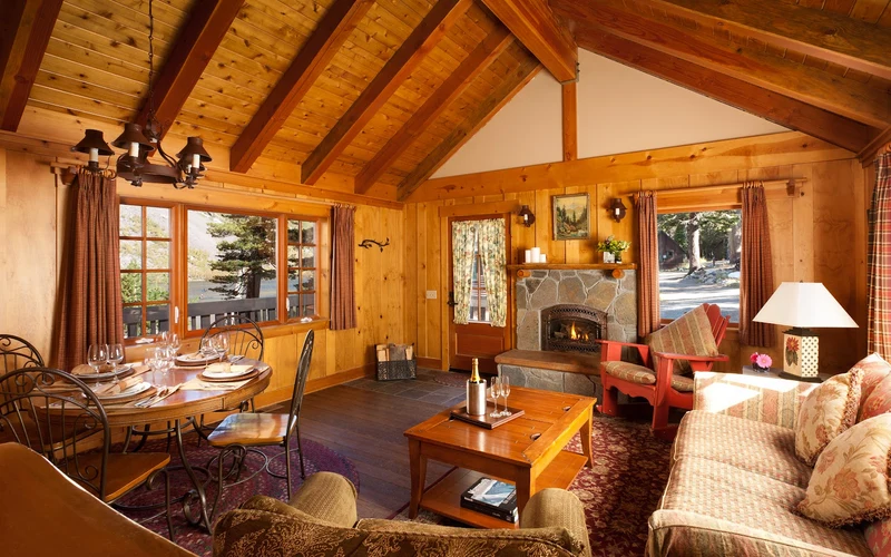 Tamarack Lodge in the Lakes Basin, the cross-country alternative to ski-in ski-out lodging at Mammoth, California