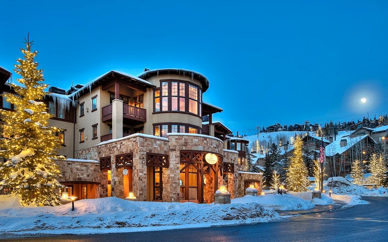 The Chateaux Deer Valley across the plaza from the Silver Lake lifts at Deer Valley, Utah